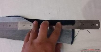 لا يسبب شورت جينز ذو الخياطة الذاتية أي صعوبات إذا اتبعت التعليمات (محيط الخصر) لا يسبب شورت جينز ذو الخياطة الذاتية أي صعوبات إذا اتبعت التعليمات