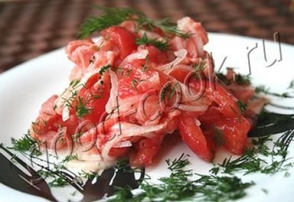 Салат з копченого лосося і помідорів - домашні рецепти з фото крок за кроком!