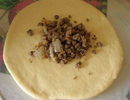 Хачапурі з м'ясом в духовці - покроковий рецепт з фото на
