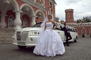 Оренда лімузина лінкольн навігатор на весілля в москві від собсвенніка