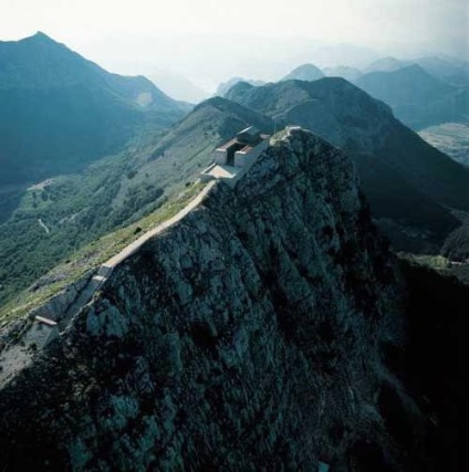 Мавзолей Негоша (Чорногорія) фото та відгуки туристів