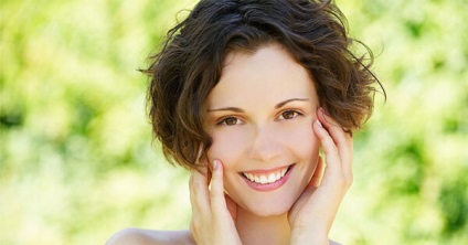 Як правильно робити масаж обличчя для продовження молодості шкіри