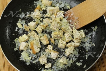 Паста - карбонара, рецепт з куркою і вершками