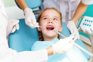 Дитяча стоматологія в г