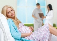 8 Місяць вагітності що відбувається з жінкою і дитиною, що можна і не можна - відео, відгуки