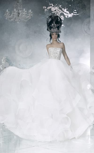 Бальні весільні сукні ▶ весільний торговий центр вега