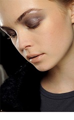 Фотоколекція fendi осінь-зима 2011-2012 макіяж і зачіски, жіночий портал