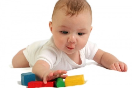 Розвиваючі ігри для 5 місячної дитини у що пограти з малюком
