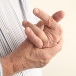 Болить палець на руці при згинанні ніж лікувати біль