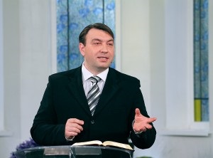 Історії вічної любові »розповіли як знайти справжню церкву і знайти мир з Богом en - the