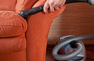 Як почистити диван в домашніх умовах - корисні поради від дисконту центру м'яких меблів - 8 марта