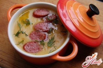 Сирний суп з ковбасою новий рецепт всім відомого страви