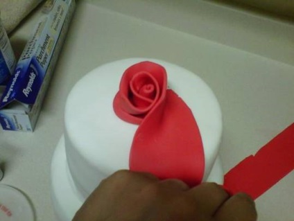Торт - троянда - з мастики