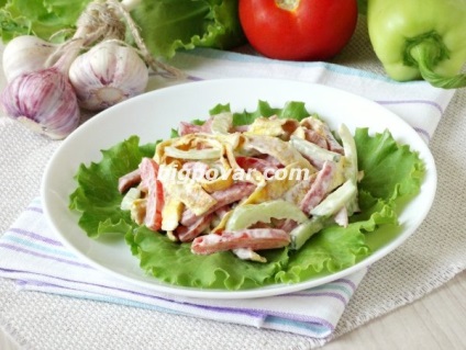 Омлетний салат з ковбасою рецепт з фото, покрокове приготування