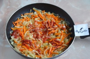 Тушкований хек в томаті рецепт страви з фото, готуємо правильно - papigutto