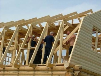 Як побудувати дерев'яний будинок своїми руками поради експерта
