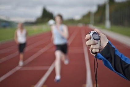 Як підвищити швидкість бігу на середніх і довгих дистанціях