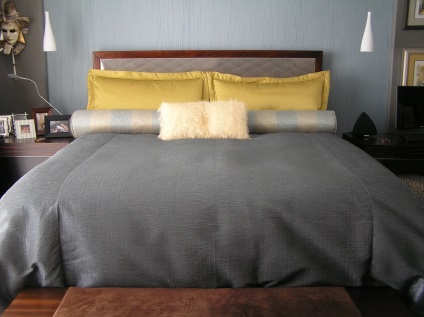 Як правильно декорувати ліжко спальним валиком