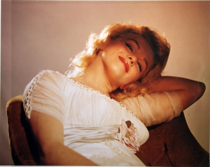 Неопубліковані раніше фотографії Мерилін Монро виставлено на аукціоні - новини в фотографіях