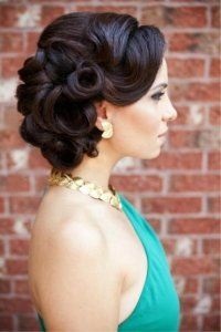 Зачіски для подружки нареченої - ідеї святкового образу на фото