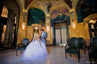 Весілля в муніципальному палаці, контент-платформа