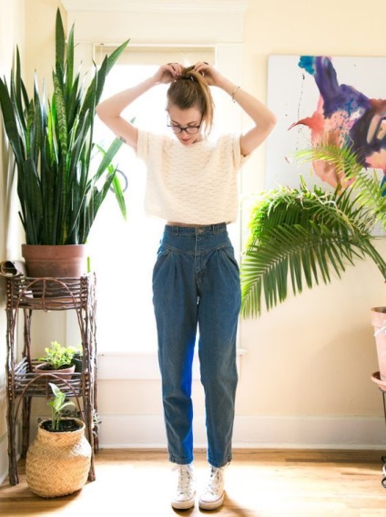 Що носити з джинсами із завищеною талією, модні лука і цікаві образи