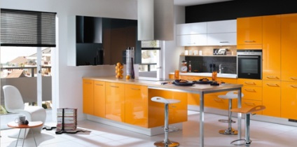 Красивий інтер'єр кухні своїми руками - як підібрати колір, обробку і освітлення (фото)