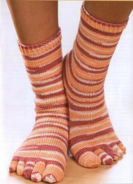 Які шкарпетки повинні бути в гардеробі кожної жінки