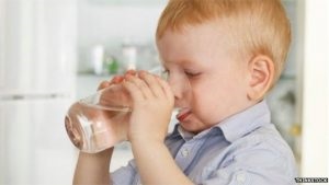 Якою має бути дитяча мінеральна вода