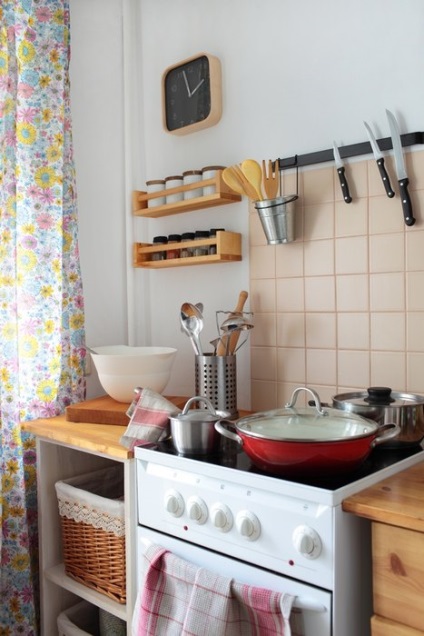Зберігання на маленькій кухні що робити, якщо в квартирі немає комори