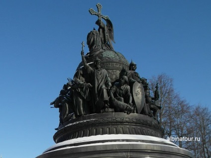 Новгородський кремль дитинець в великому Новгороді і софійський собор пам'ятка і фото