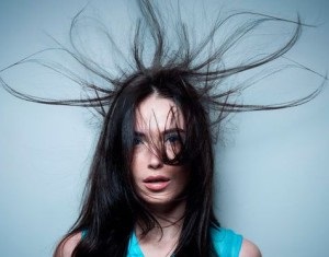 Чому електризуються волосся, як позбутися від проблеми, народні засоби