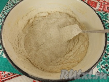 Пшенично-житній хліб в духовці - рецепт з фото