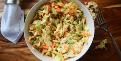 Рецепт салату з ранньої капусти на зиму - тільки найкращі заготовки