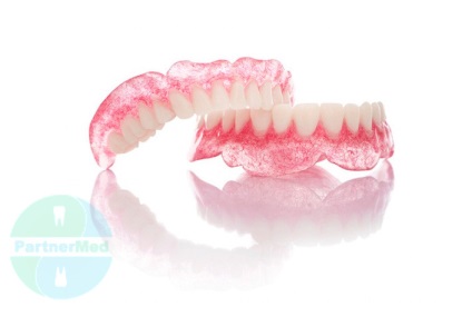 Знімні зубні протези, ціни в щелково на протезування повними або частковими протезами,