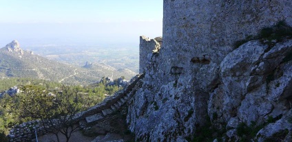 замок Кантара