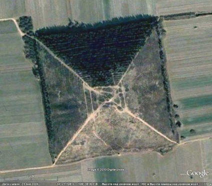 Китайські піраміди фото, координати