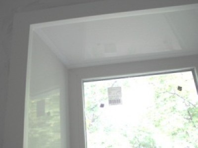 Чим краще закрити піну на нових пластикових вікнах в запорожье