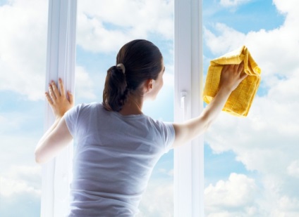 Як мити вікно взимку