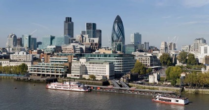 Незвичайний хмарочос «огірок-корнішон» в лондоні, цікава світова нерухомість