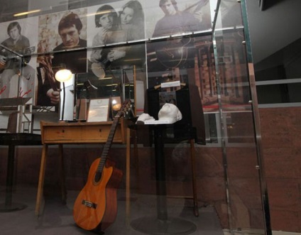 Музей Висоцького на Таганці - тут зібрано все, що пов'язано з кумиром