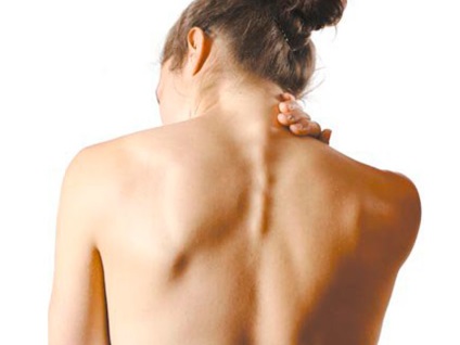 Біль під лопаткою і біль в плечі (правому або лівому) чому виникає, віддає в руку і сильно ниє в