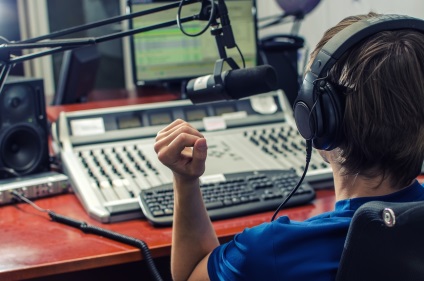 Як стати ведучим на радіо