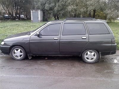 Як захистити бічні стекла від бруду з лобового