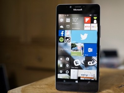 Microsoft починає масштабне оновлення смартфонів lumia до windows 10 mobile
