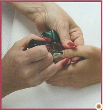Як правильно робити розпис нігтів темперою, фото інструкція
