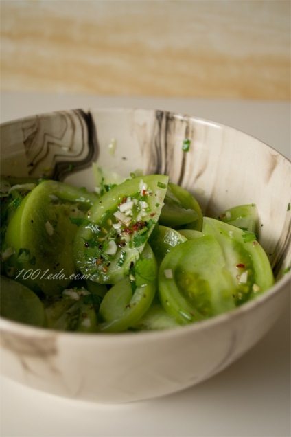 Рецепт салату із зелених помідорів з петрушкою - швидкі салати від 1001 їжа