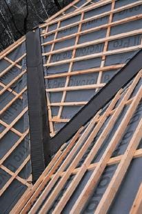 Які дошки потрібні для будівництва даху