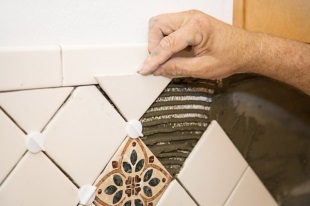 Як видалити затірку з швів плитки кілька корисних способів - легкий ремонт квартир і будинків
