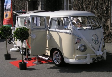 Тип автомобіля для весільного кортежу